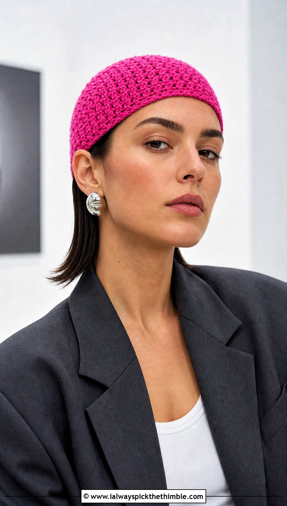 Moss Stitch Skull Cap With Oversized Blazer - 20 Crochet Moss Stitch Hat outfit ideas