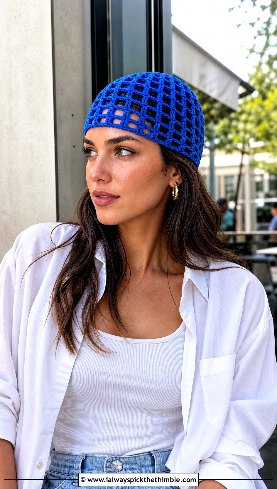 Open Weave Grid Crochet Skull Cap With White Shirt And Jeans - 25 crochet skull cap outfit ideas