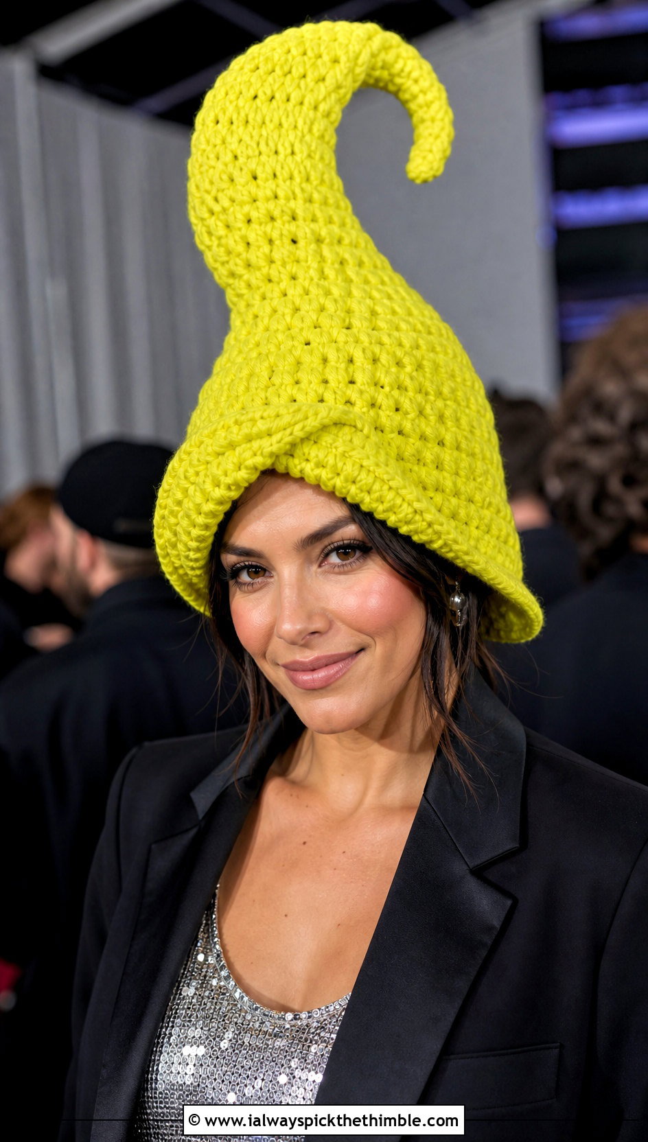 Oversized Pointed Crochet Cindy Lou Who Hat With Sequin Tank - 20 Crochet Cindy Lou Who Hat outfit ideas