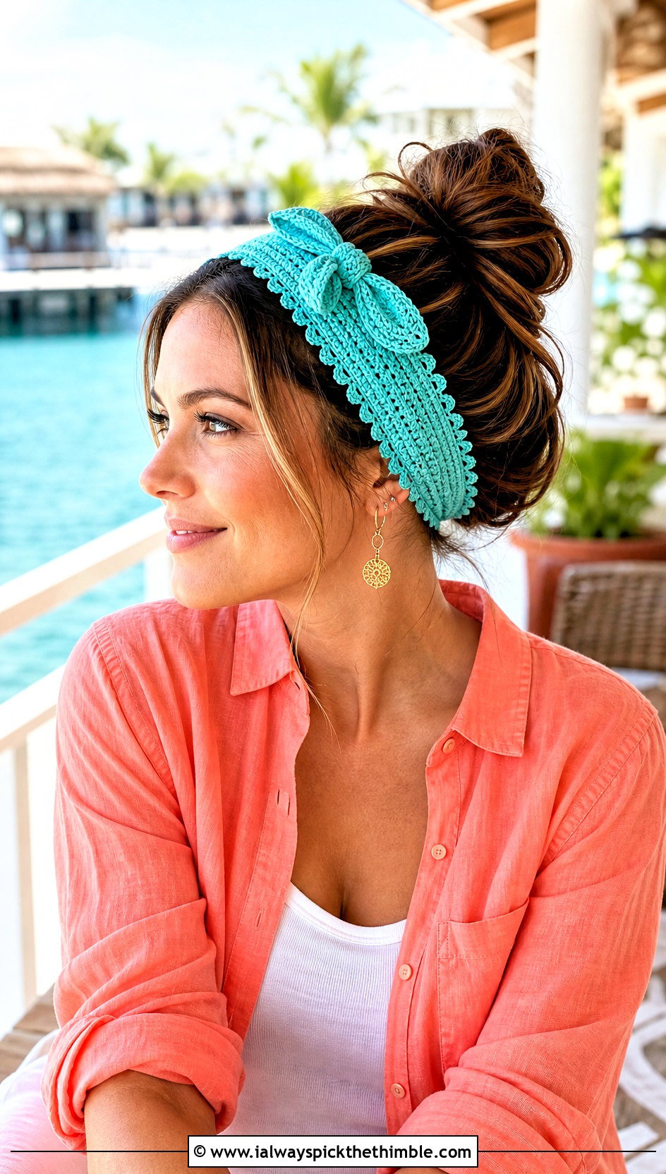 Picot Edge Crochet Headband With Bow And Linen Shorts - 20 crochet headband with bow outfit ideas