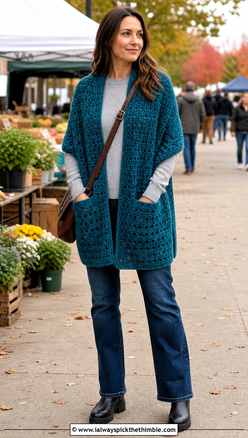 Pocket Crochet Wrap With Sweater And Jeans - 20 beautiful crochet shawls and wraps outfit ideas