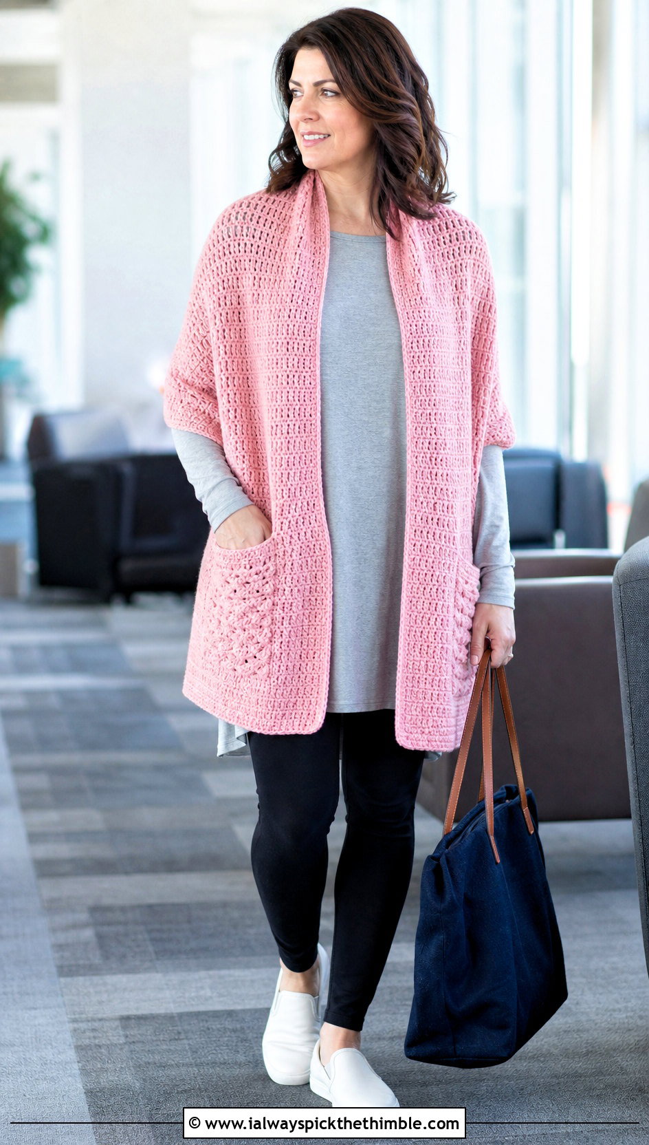 Pocket Prayer Shawl With Leggings - 25 easy crochet prayer shawls outfit ideas