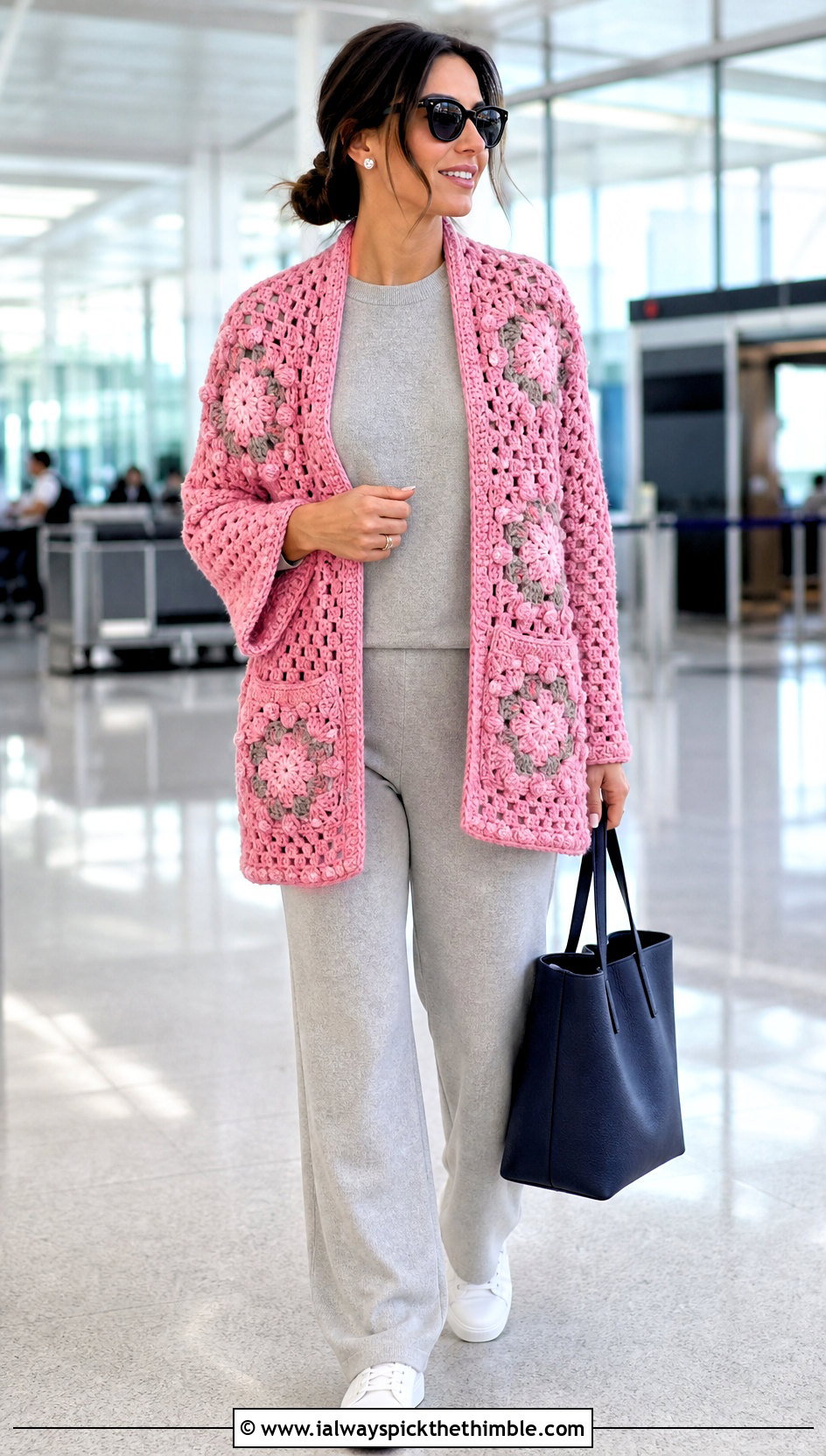 Puff Stitch Granny Square Pocket Shawl With Knit Set - 20 Granny Square Pocket Shawl outfit ideas