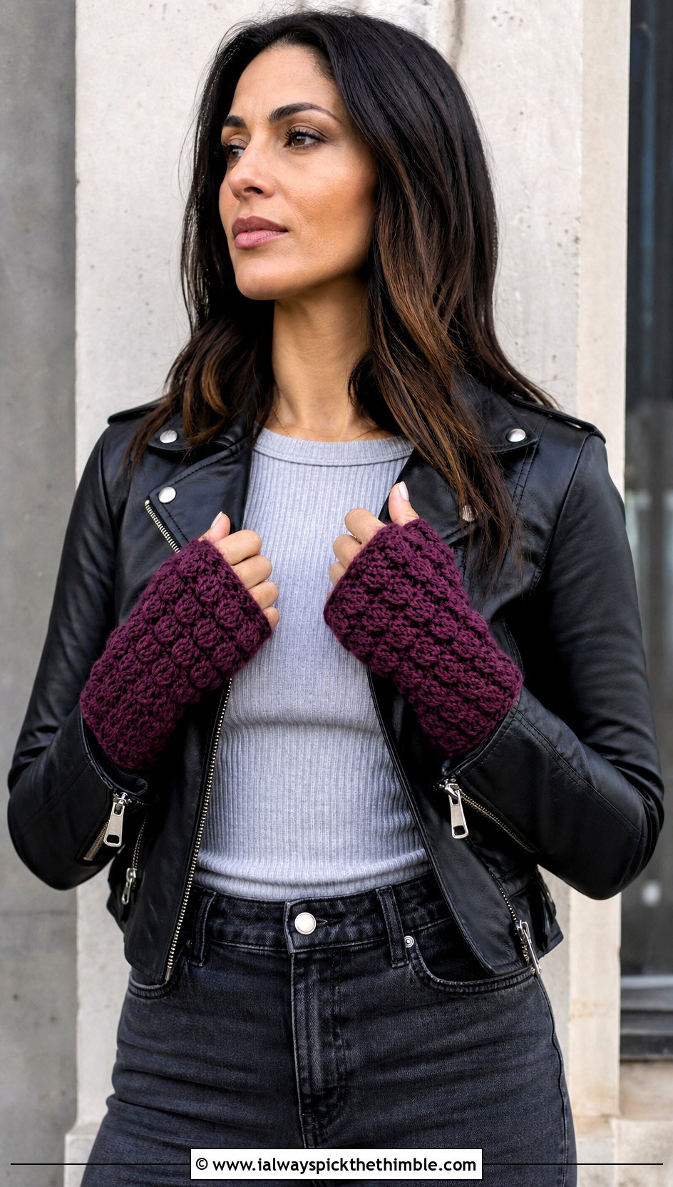 Puff Stitch Wrist Warmers With Leather Jacket - 20 crocheted gloves outfit ideas