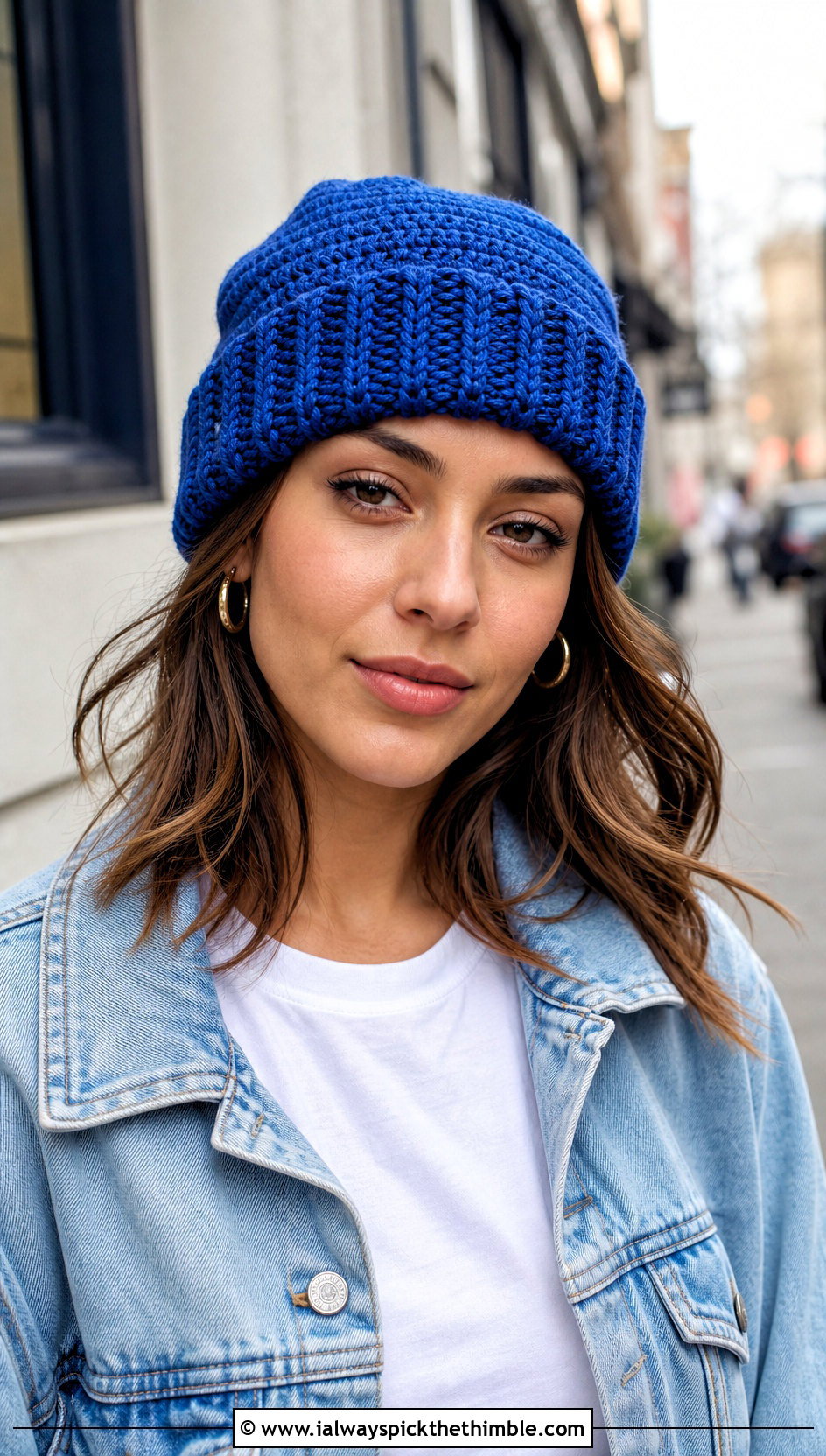 Ribbed Cuffed Crochet Beanie With Denim Jacket - 20 Women Crochet Beanie outfit ideas