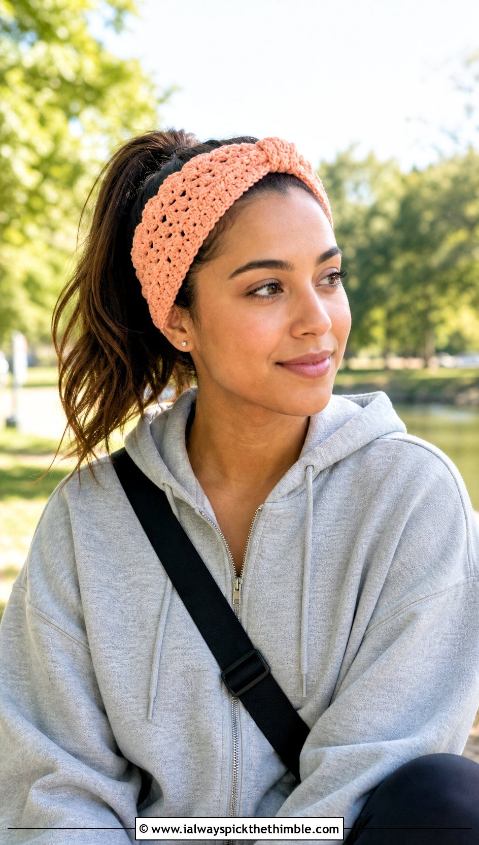 Shell Knot Crochet Mermaid Headband With Leggings - 20 Crochet Mermaid Headband outfit ideas