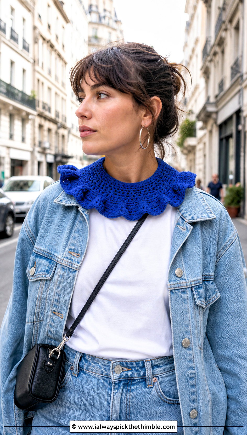 Single Tier Clown Crochet Ruffle Collar With Denim Jacket - 20 Clown Crochet Ruffle Collar outfit ideas