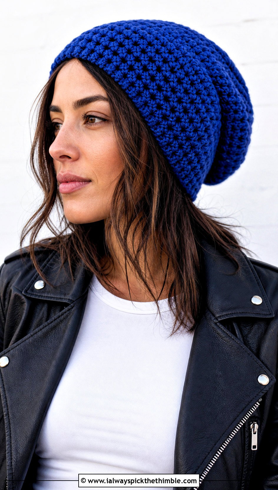 Slouchy Crochet Beanie With Leather Jacket - 25 cute crochet beanies outfit ideas