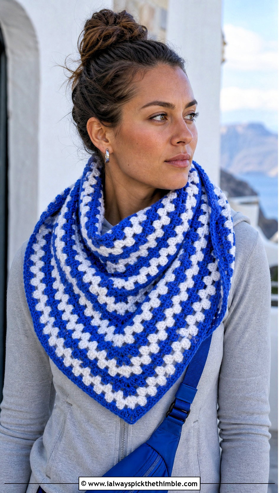 Striped Granny Square Triangle Shawl With Hoodie And Leggings - 20 granny square triangle shawl outfit ideas