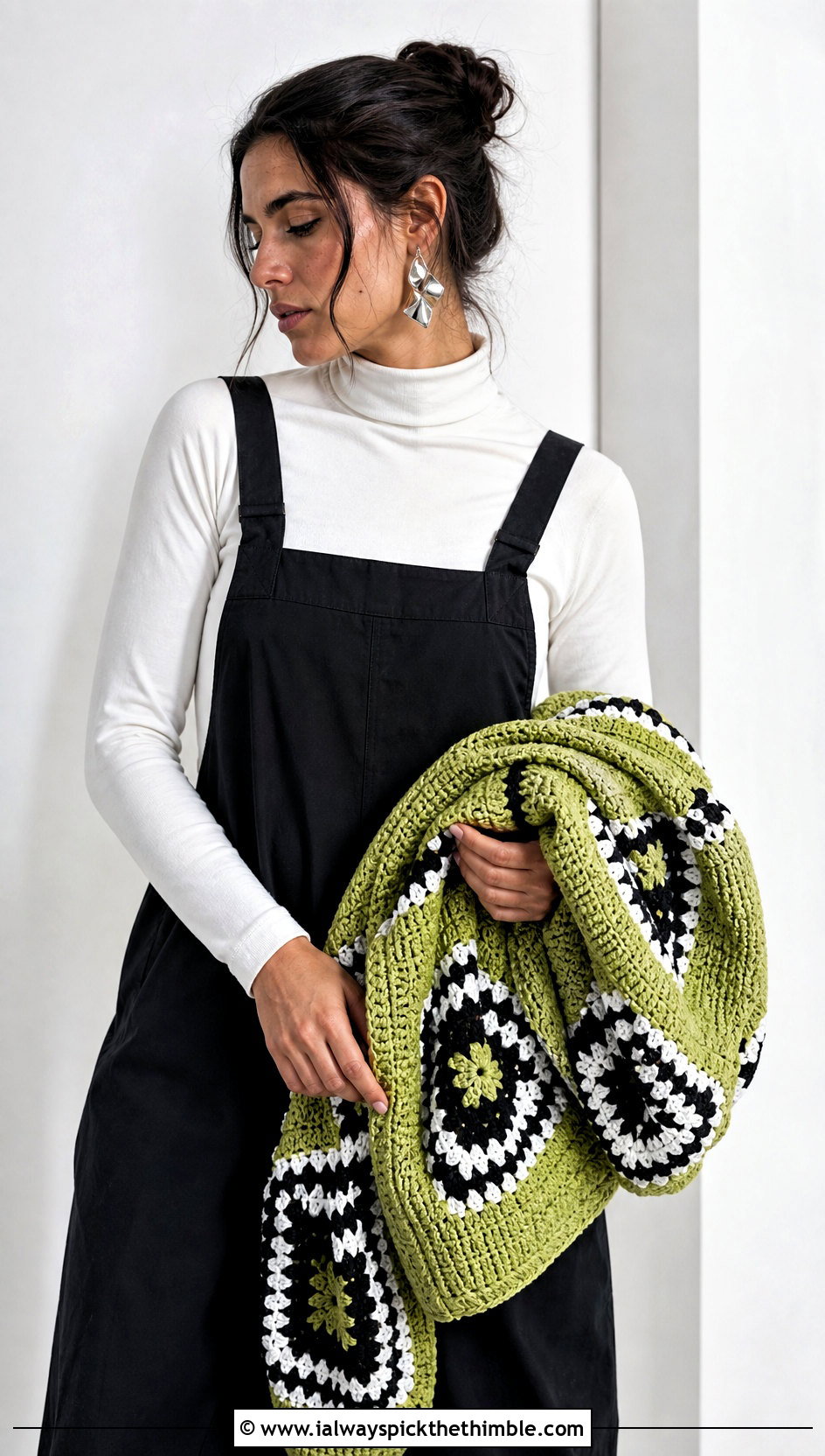 Tapestry Crochet Mason Jar Sweater With Artsy Outfit - 20 Crochet Mason Jar Sweater outfit ideas