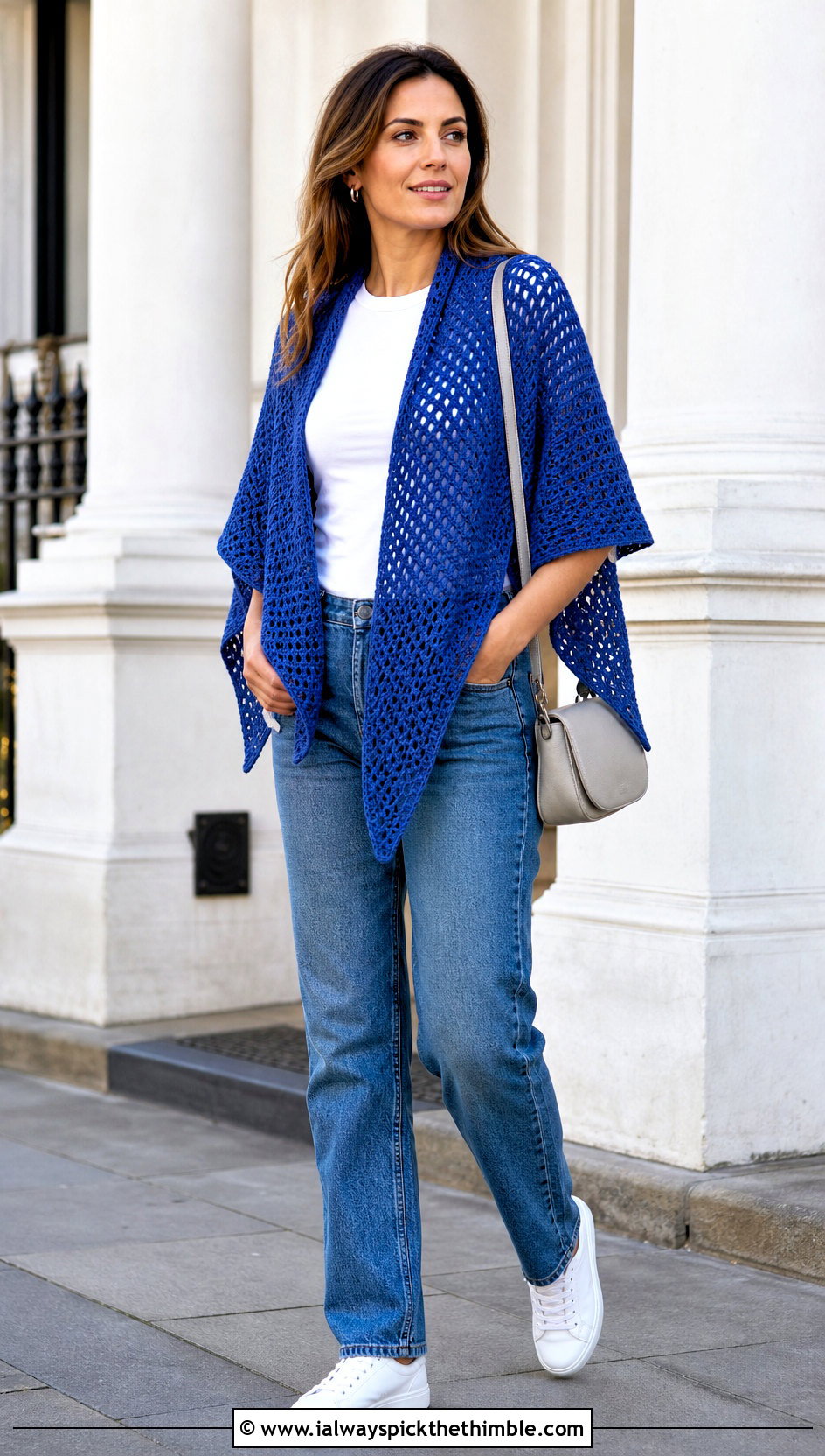 Triangle Crochet Shoulder Shawl With Straight Leg Jeans - 20 Crochet Shoulder Shawl outfit ideas