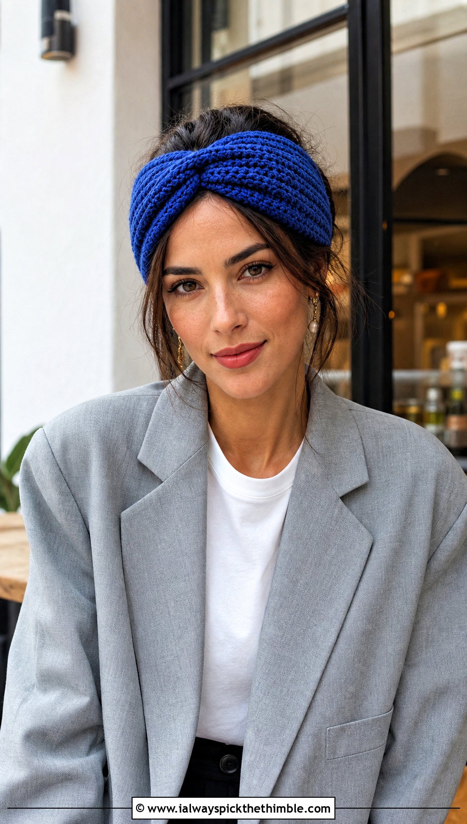 Twisted Crochet Headband With Blazer And Jeans - 15 knit or crochet headbands outfit ideas