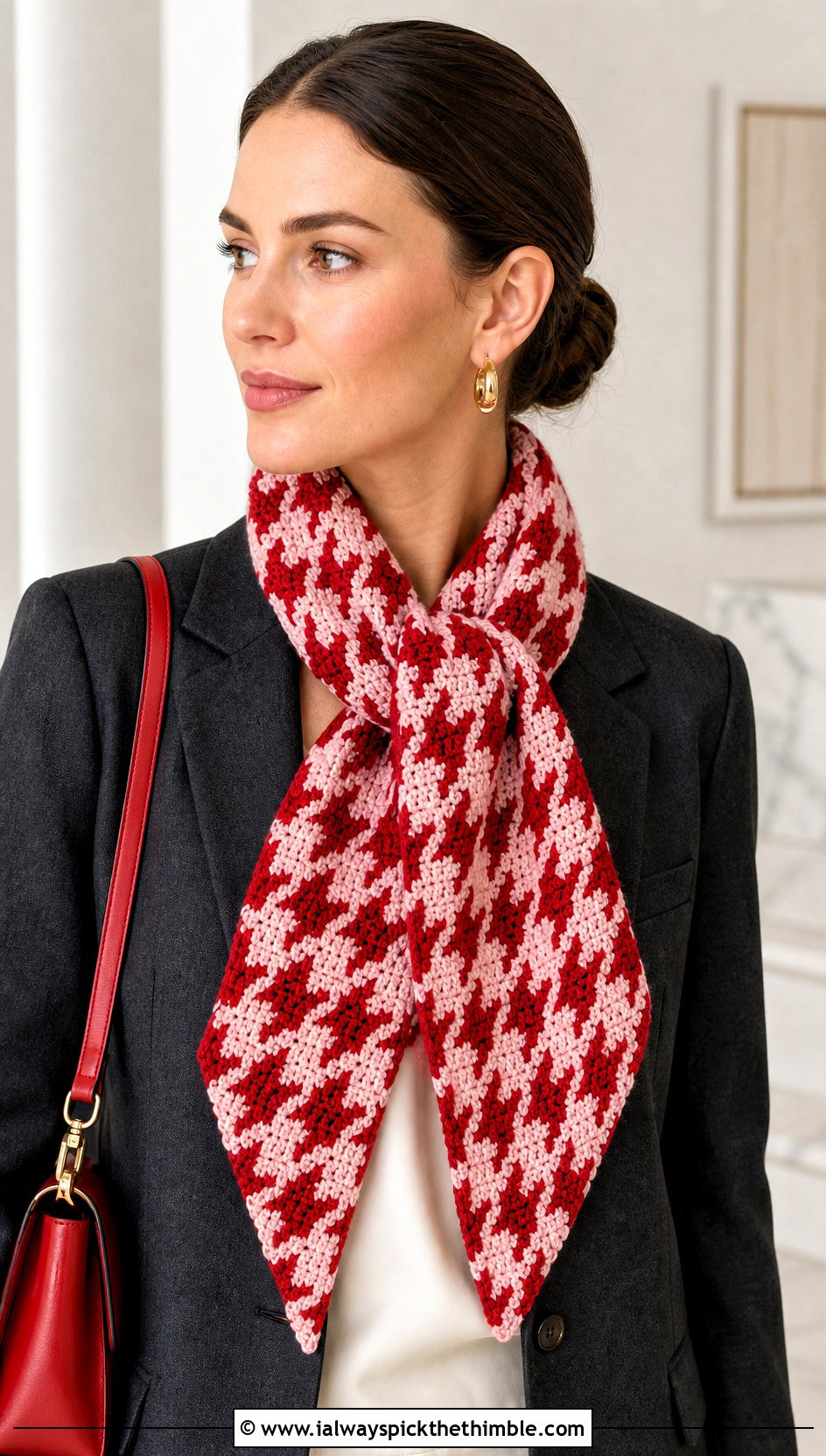 Two Color Houndstooth Crochet Scarf With Pantsuit - 25 two color crochet scarf outfit ideas