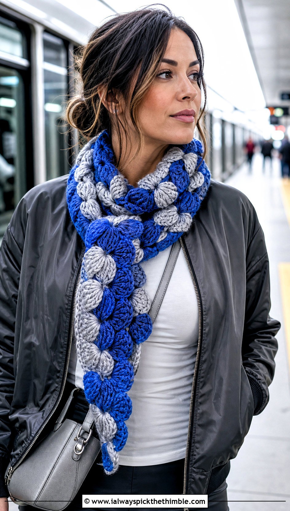 Two Color Puff Stitch Crochet Scarf With Bomber Jacket - 25 two color crochet scarf outfit ideas