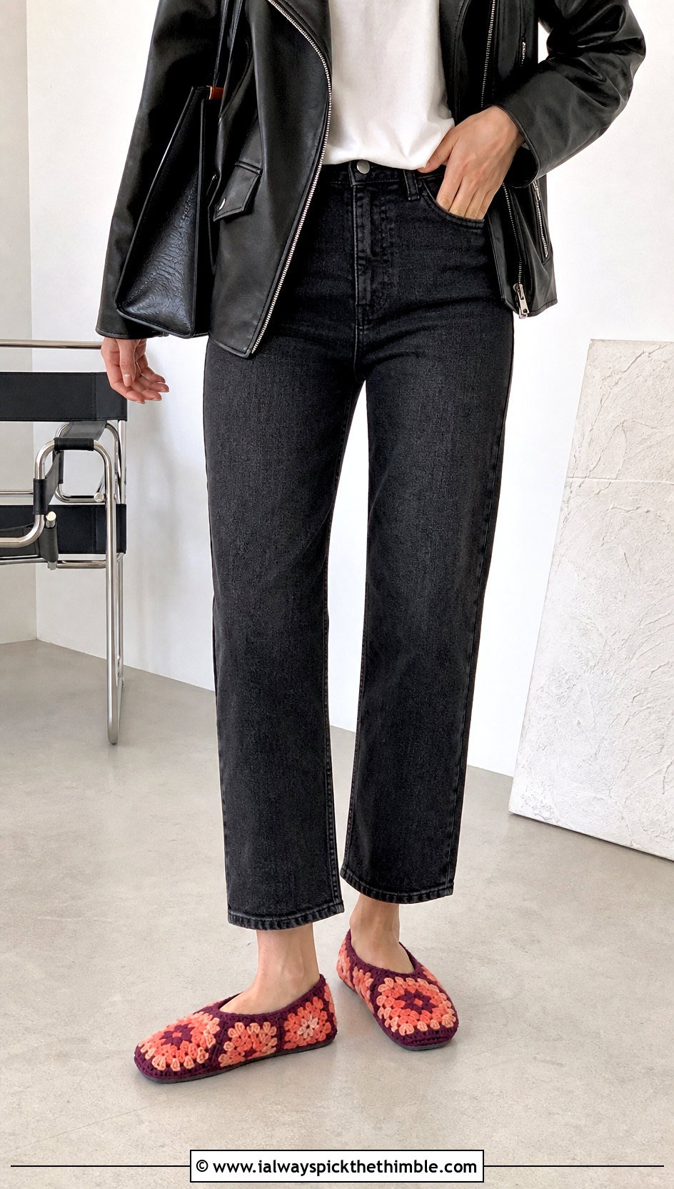 Two Tone Granny Square Slippers With Black Jeans - 25 granny square slippers outfit ideas