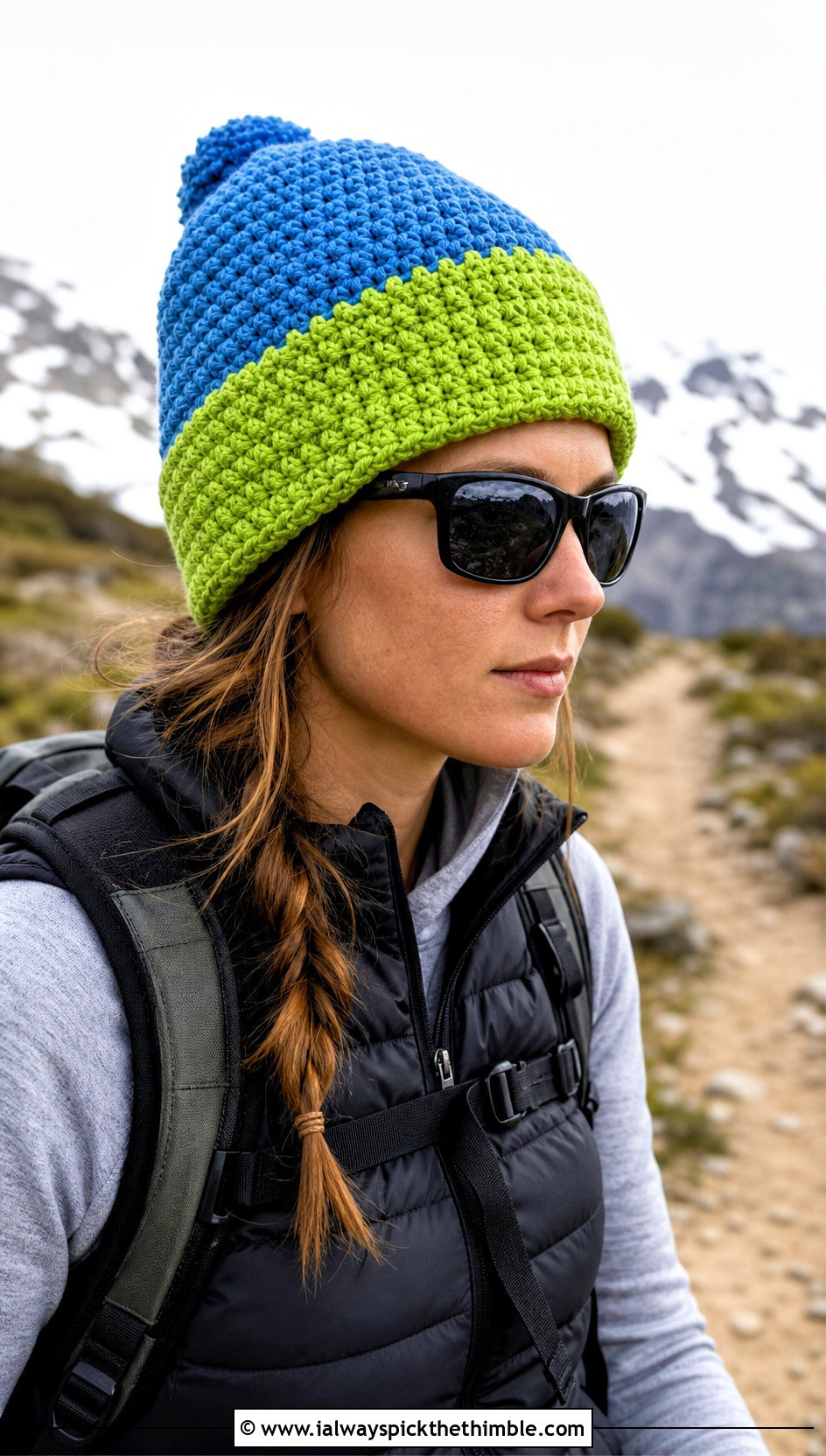 Two Tone Ribbed Lightweight Crochet Beanie With Puffer Vest - 15 Lightweight Crochet Beanie outfit ideas