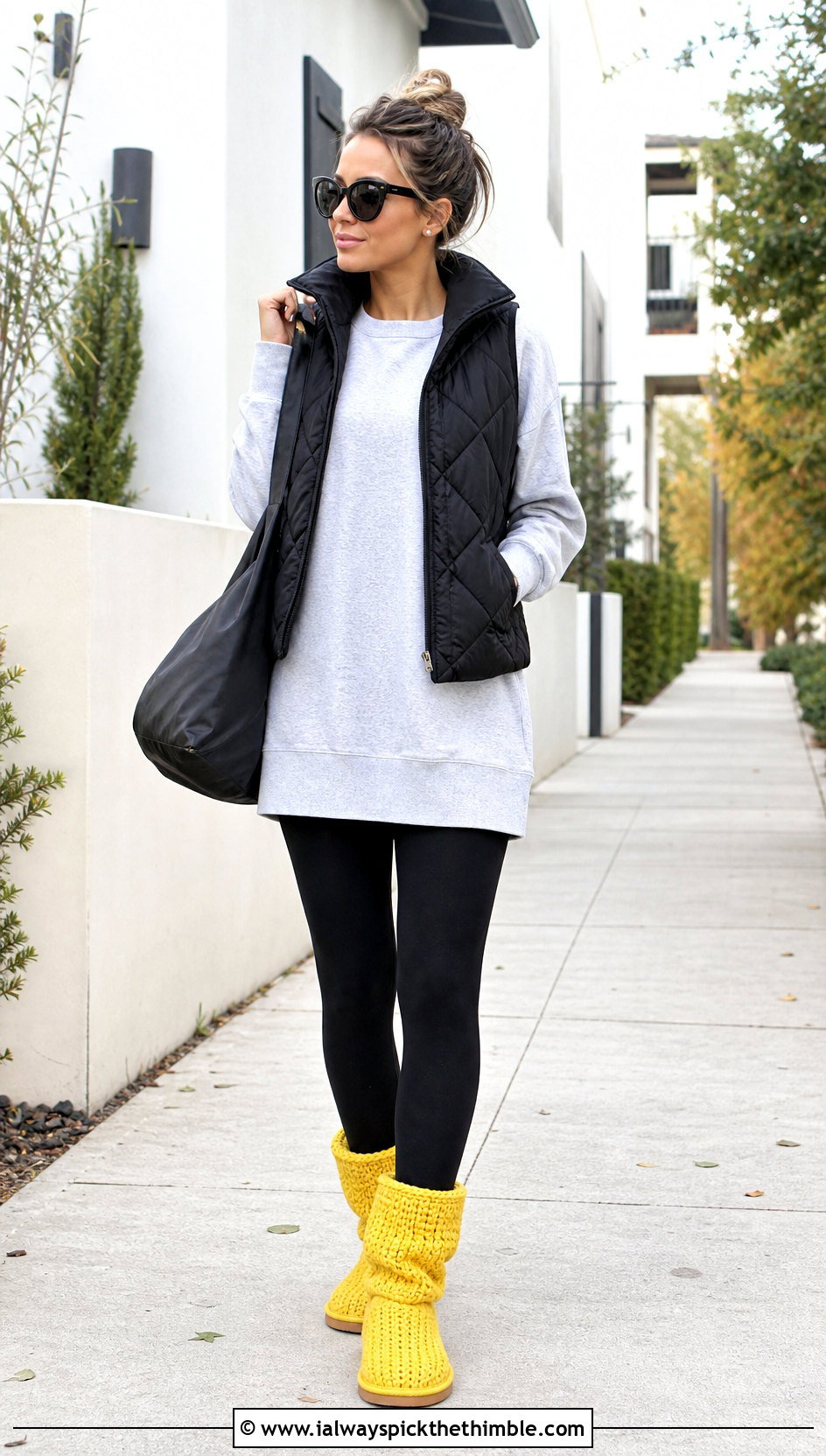 UGG Style Boots With Leggings - 15 crochet boots with flip flop soles outfit ideas