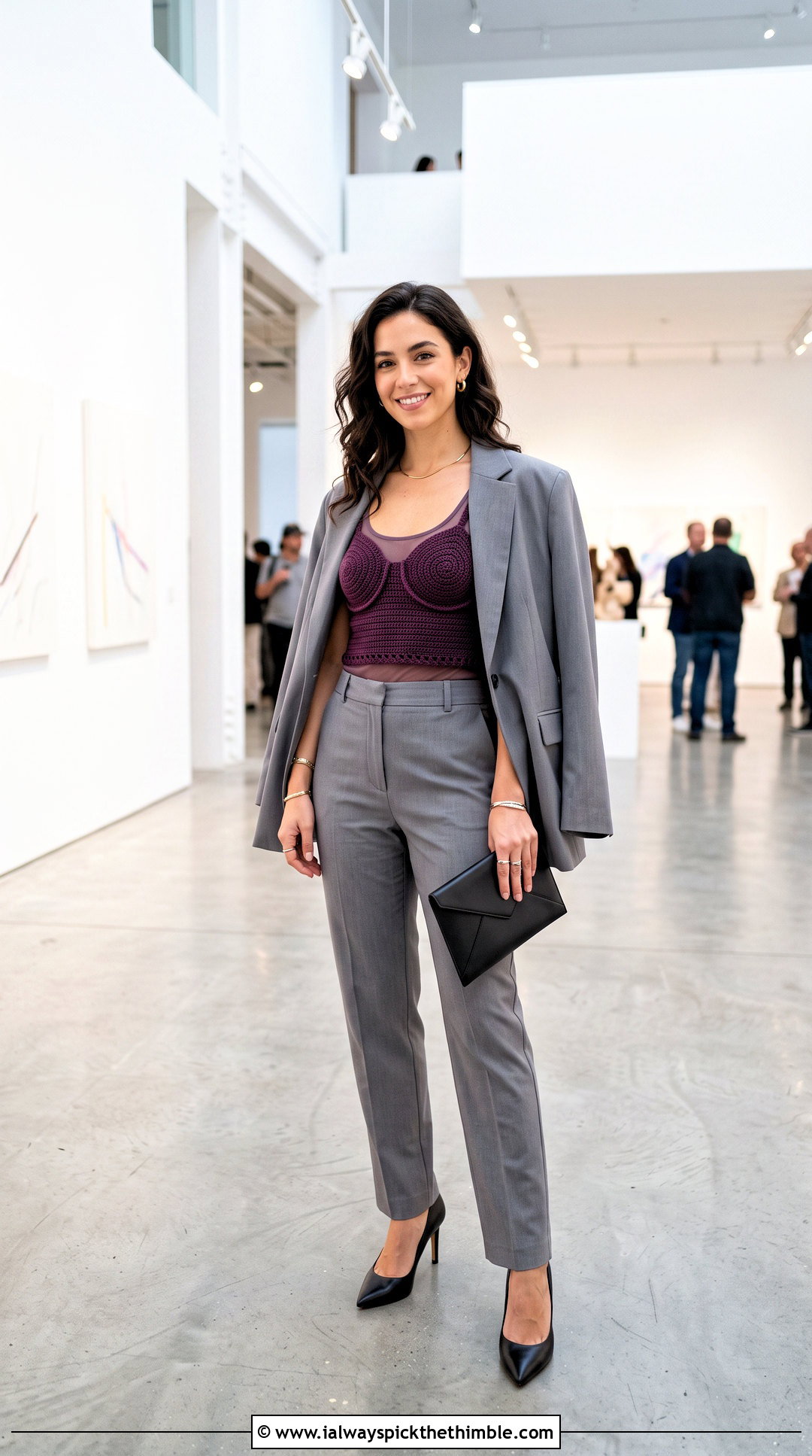 Underwire Inspired Cup Crochet Top With Blazer - 25 crochet cup top outfit ideas