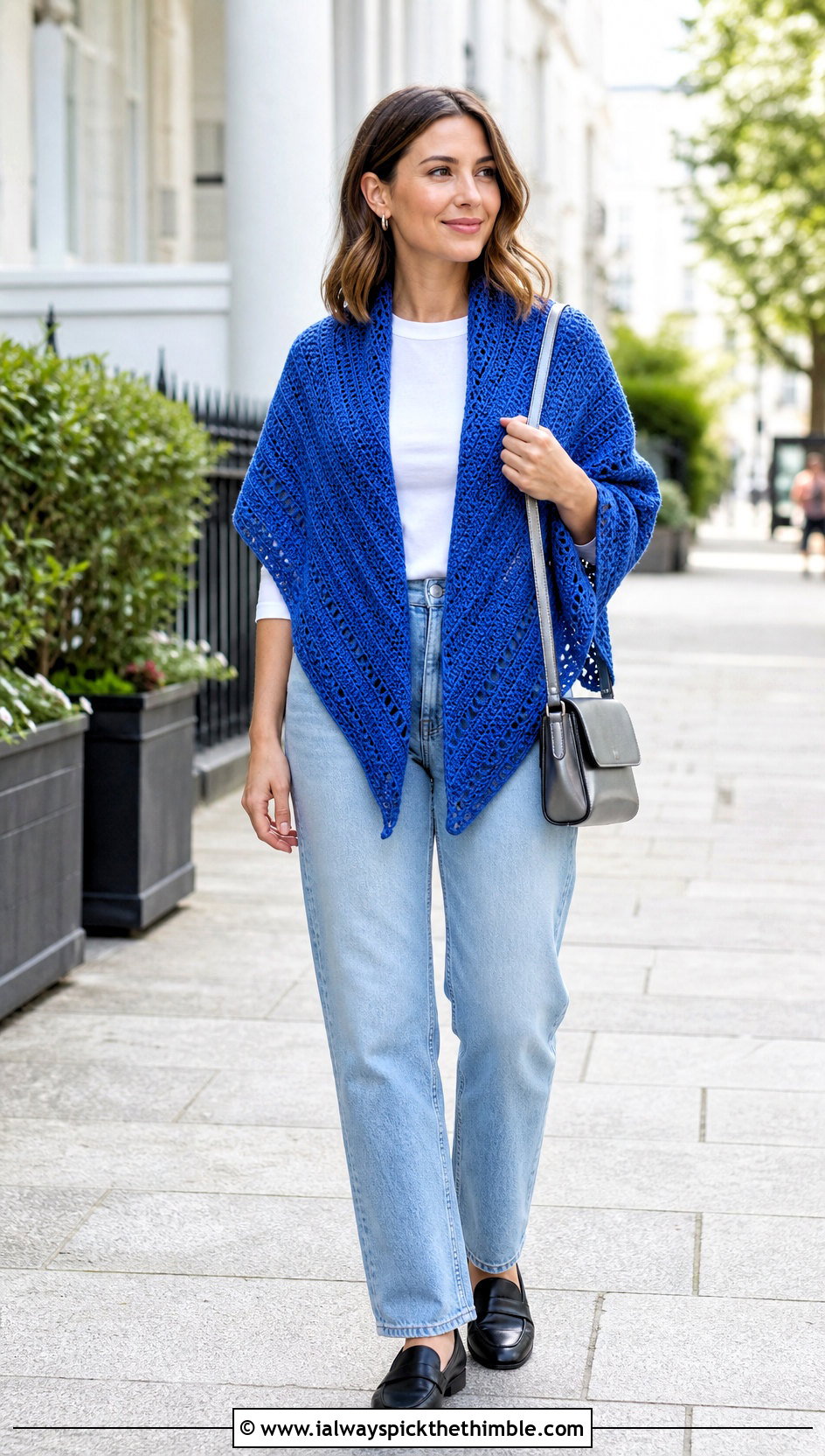 V Shaped Highlander Shawl With Straight Leg Jeans - 20 Crochet Highlander Shawl outfit ideas