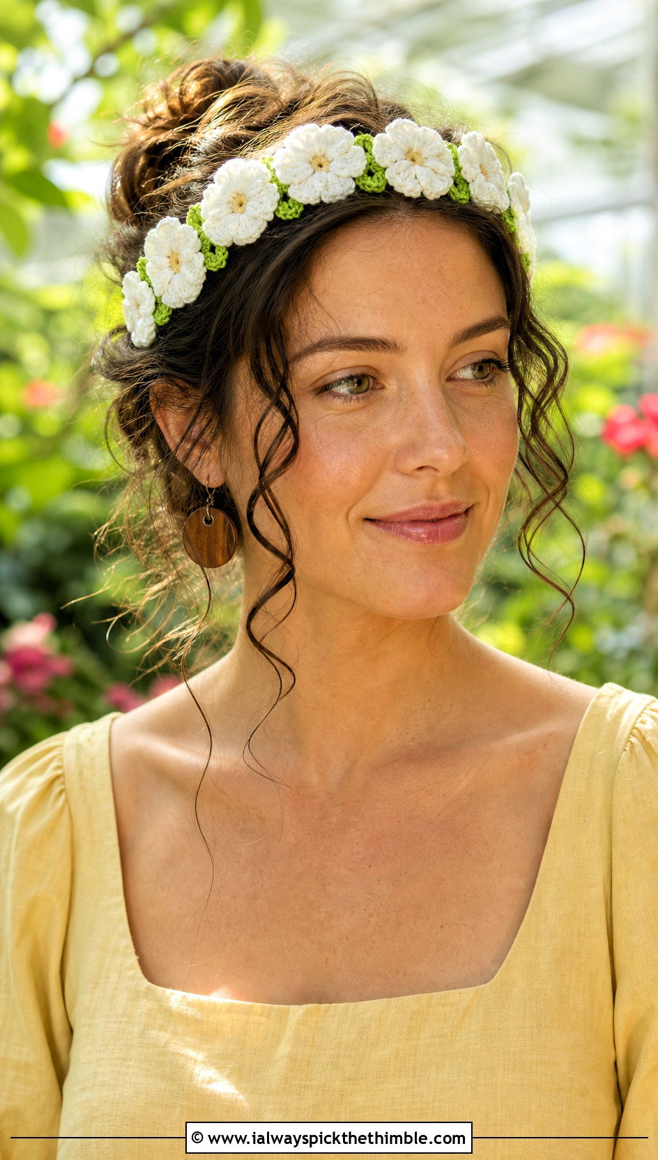 White Flower Crown Headband With Linen Separates - 15 white crocheted flower headband outfit ideas