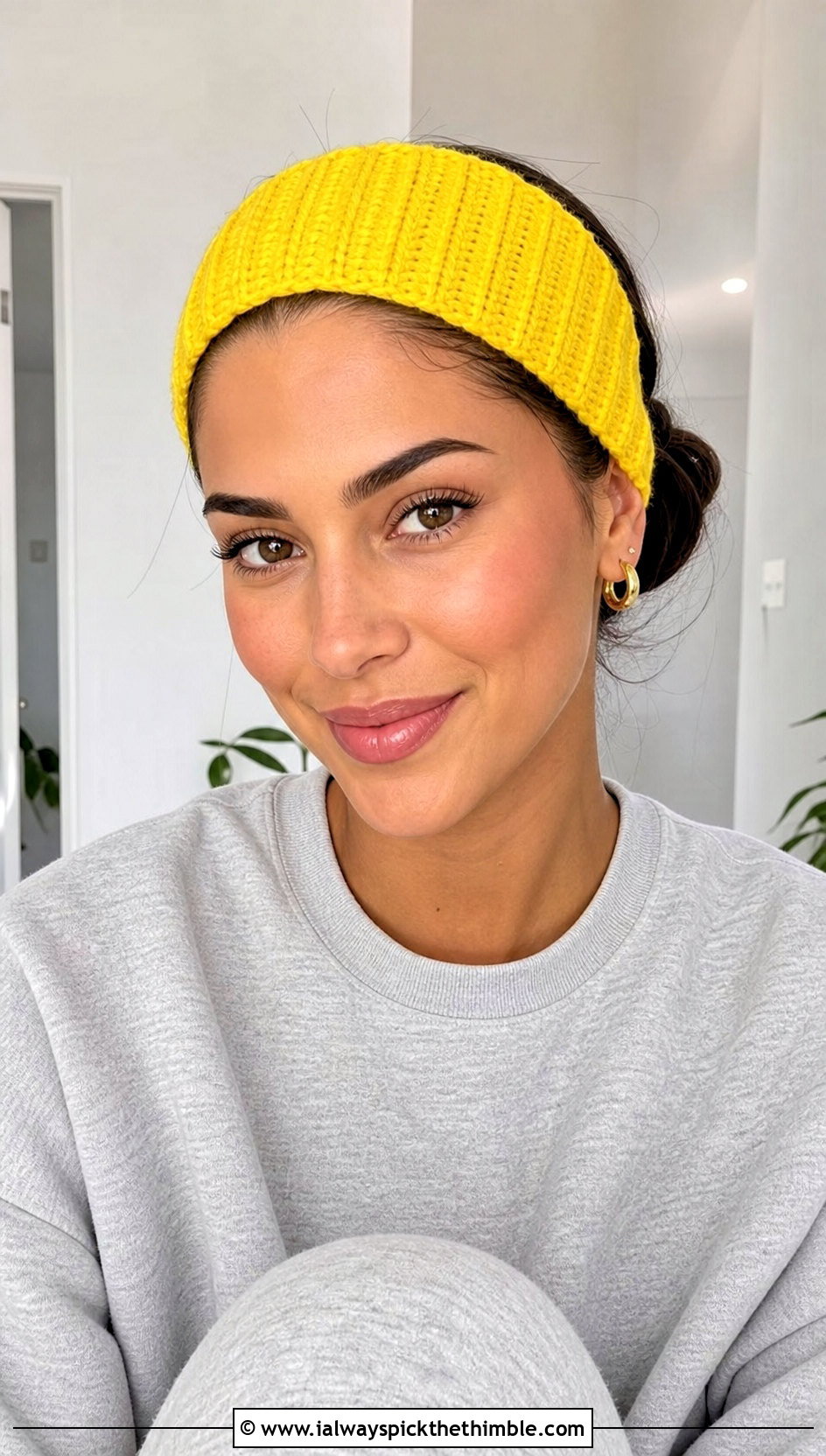 Wide Ribbed Crochet Makeup Headband With Matching Sweat Set - 20 Crochet Makeup Headband outfit ideas